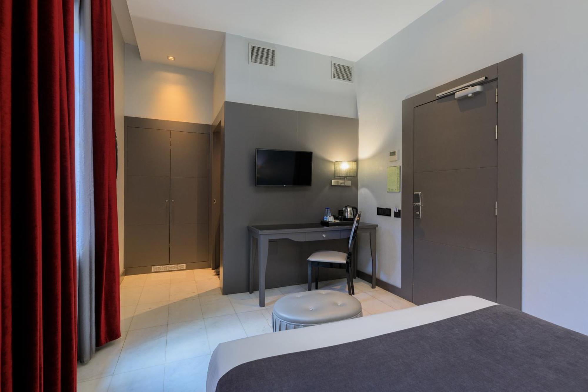 Hotel Ciutadella Barcelona Bagian luar foto